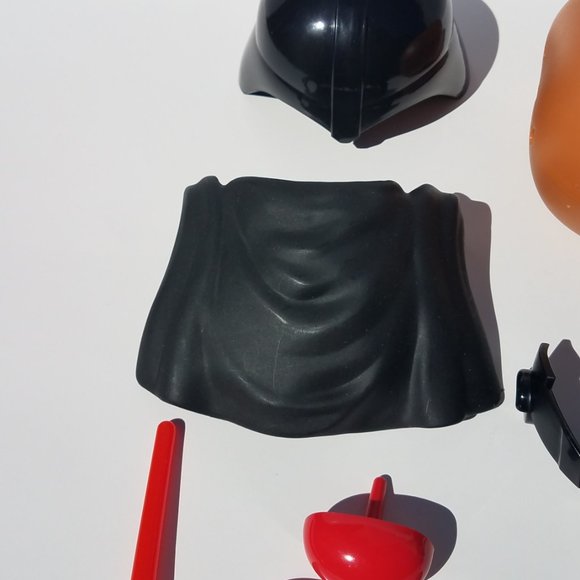 MR. POTATO HEAD - DARTH TATER (VADER) - Picture 10 of 10
